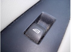 MANDO ELEVALUNAS DELANTERO DERECHO 