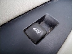 MANDO ELEVALUNAS TRASERO DERECHO 