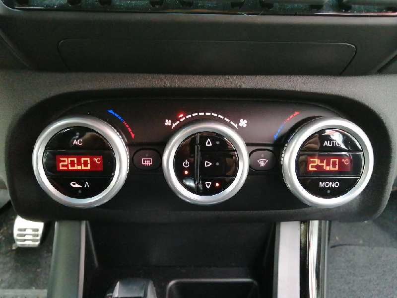 Recambio de mando climatizador para alfa romeo giulietta (191) distinctive referencia OEM IAM 156101439 0858130872 E3-A4-22-1