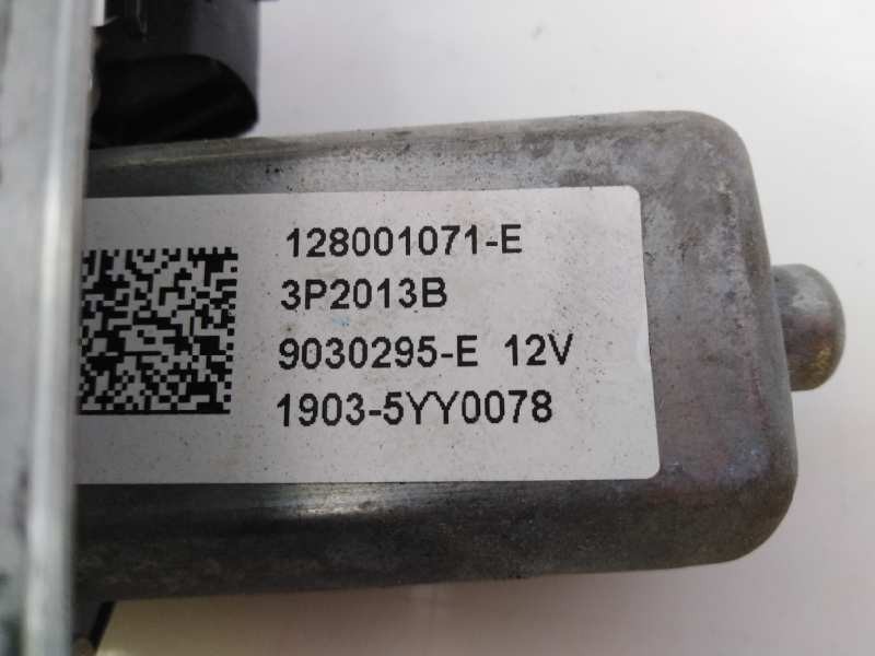 Recambio de elevalunas trasero derecho para renault captur dynamique referencia OEM IAM 128001071 9030295 E1-A1-8-2