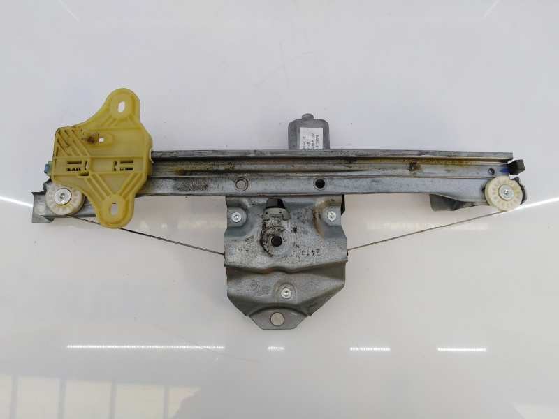 Recambio de elevalunas trasero derecho para renault captur dynamique referencia OEM IAM 128001071 9030295 E1-A1-8-2