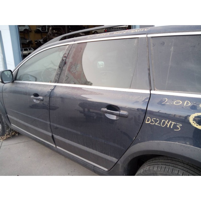 Recambio de puerta trasera izquierda para volvo xc70 kinetic 2wd referencia OEM IAM   