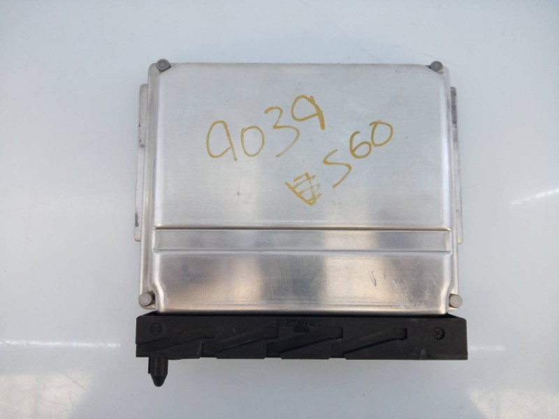 Recambio de centralita motor uce para volvo s60 berlina 2.4 d referencia OEM IAM 30637733A 0281011078 E3-B5-4-4