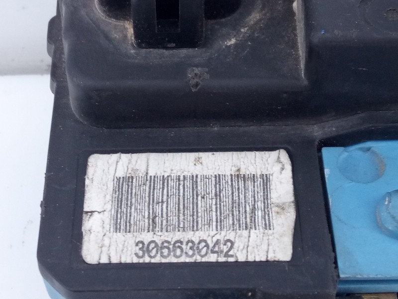 Recambio de cerradura puerta delantera derecha para volvo s60 berlina 2.4 d referencia OEM IAM 30663042  