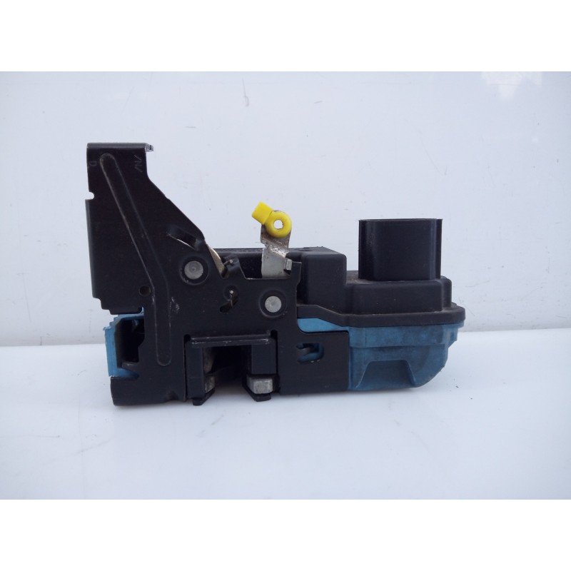 Recambio de cerradura puerta delantera derecha para volvo s60 berlina 2.4 d referencia OEM IAM 30663042  