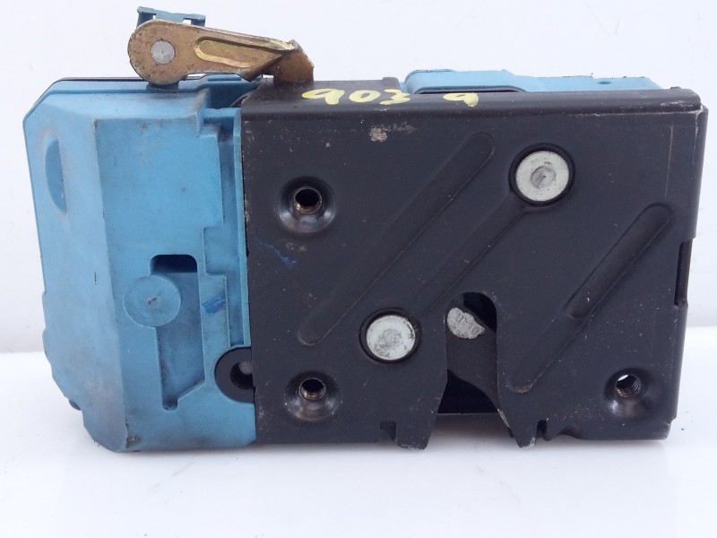 Recambio de cerradura puerta delantera derecha para volvo s60 berlina 2.4 d referencia OEM IAM 30663042  