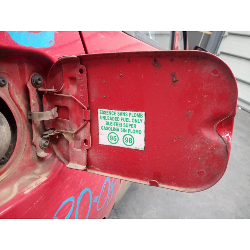Recambio de tapa exterior combustible para dacia sandero laureate referencia OEM IAM   