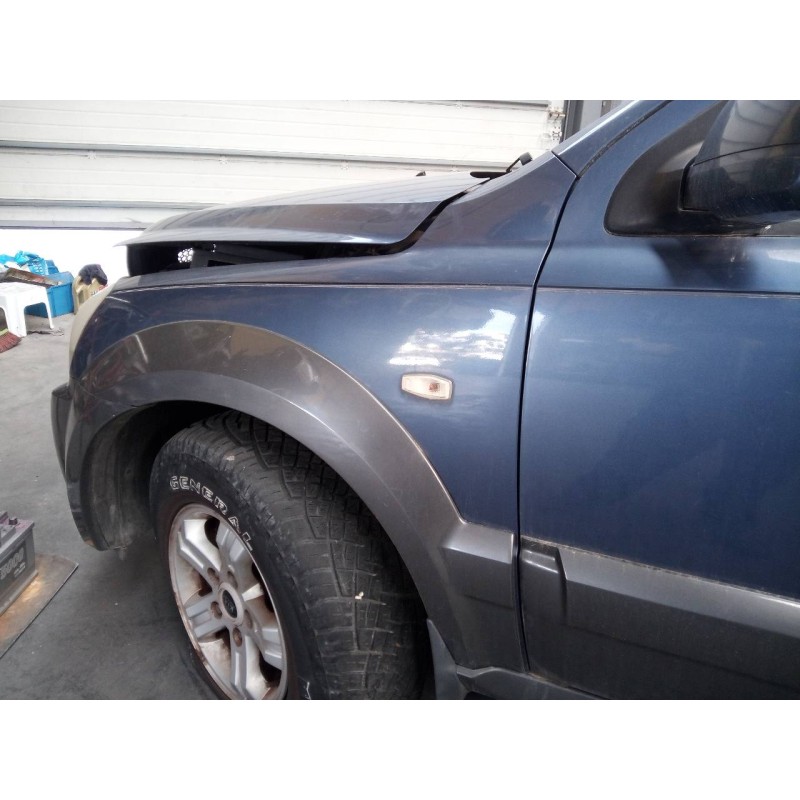Recambio de aleta delantera izquierda para kia sorento 2.5 crdi ex referencia OEM IAM   