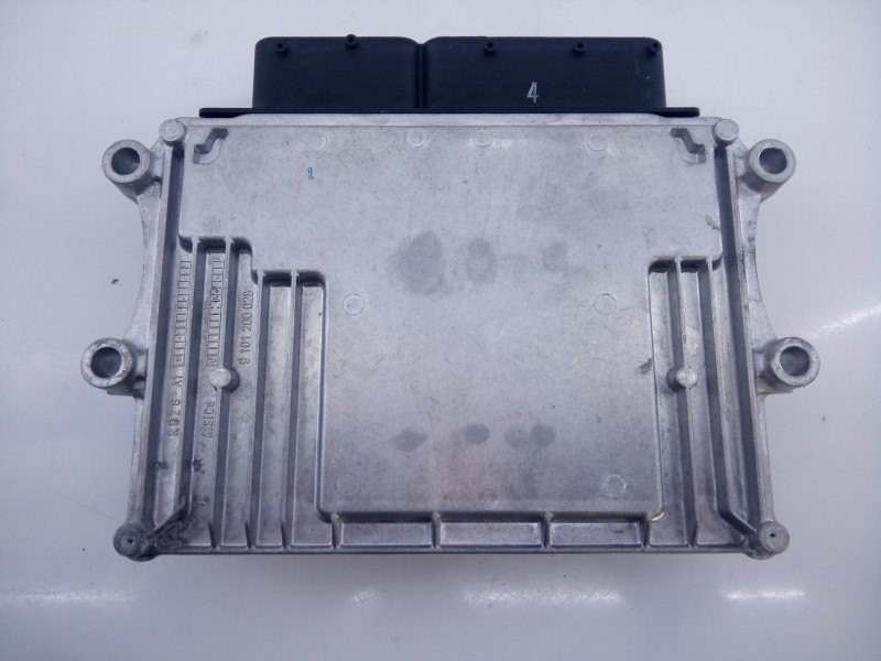 Recambio de centralita motor uce para hyundai i30 (pd) essence referencia OEM IAM 3919904AC0  E3-A3-28-1