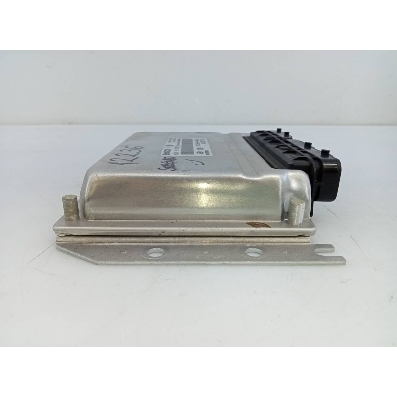 Recambio de centralita motor uce para kia sorento 2.5 crdi ex referencia OEM IAM 391004A810 0281011579 E3-A3-24-2