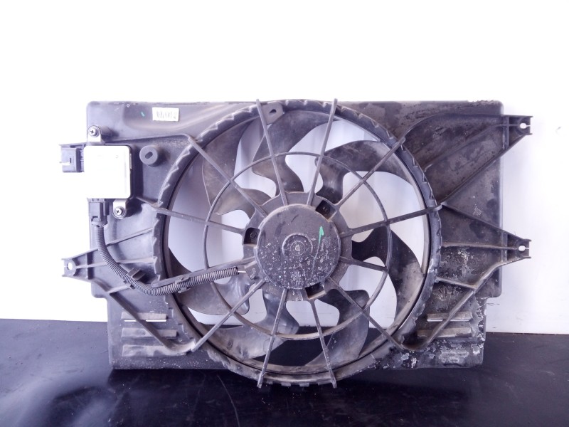 Recambio de electroventilador para hyundai i30 (pd) essence referencia OEM IAM 25385F3000 NF100EDFTA P2-A10-3