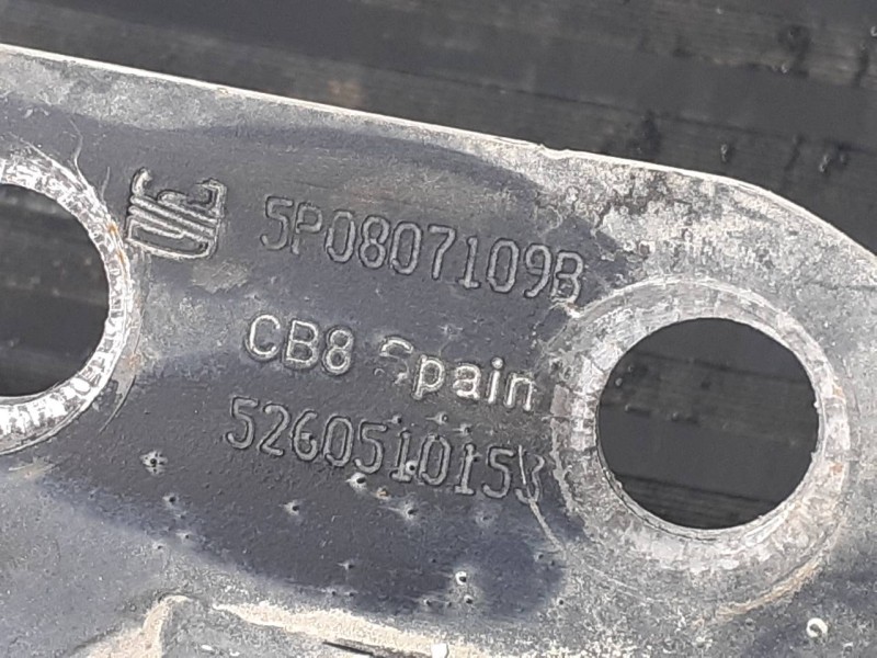 Recambio de refuerzo paragolpes delantero para seat leon (1p1) fr referencia OEM IAM 5P08071093 5260510153 P1-A1-43