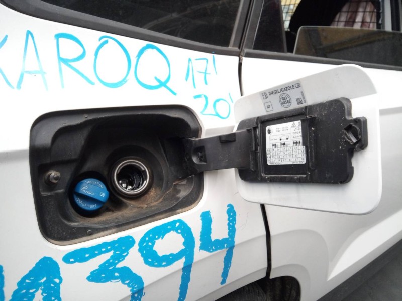 Recambio de tapa exterior combustible para skoda karoq (nu) ambition 4x4 referencia OEM IAM   