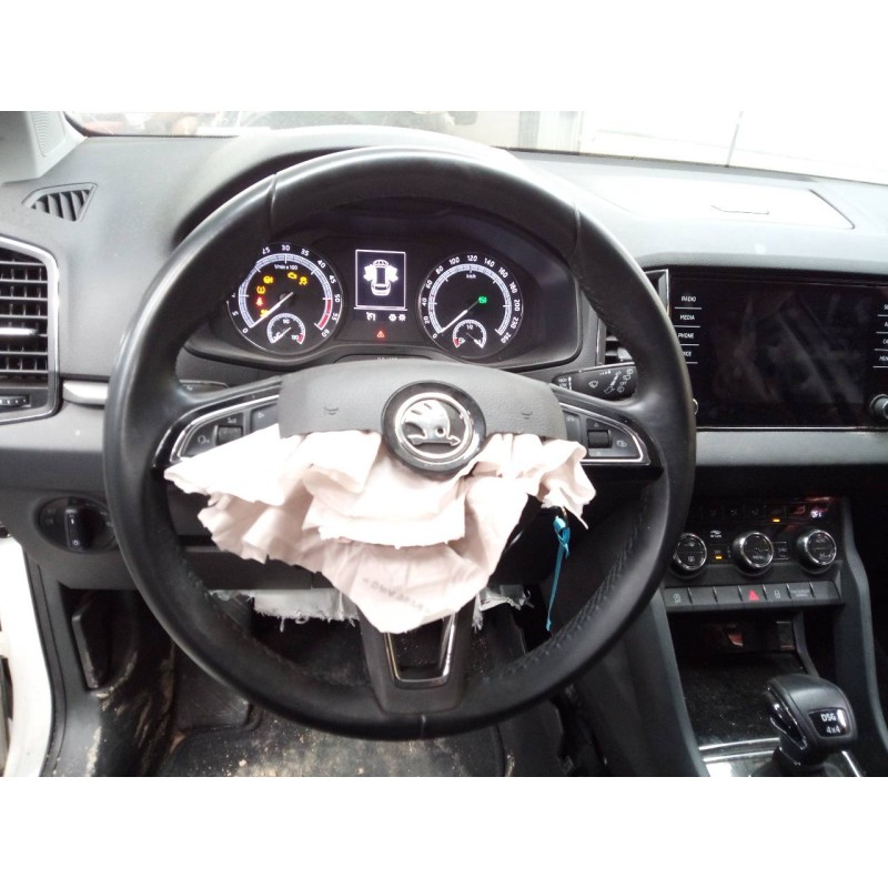 Recambio de volante para skoda karoq (nu) ambition 4x4 referencia OEM IAM   