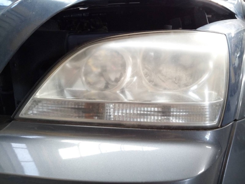 Recambio de faro izquierdo para kia sorento 2.5 crdi ex referencia OEM IAM   