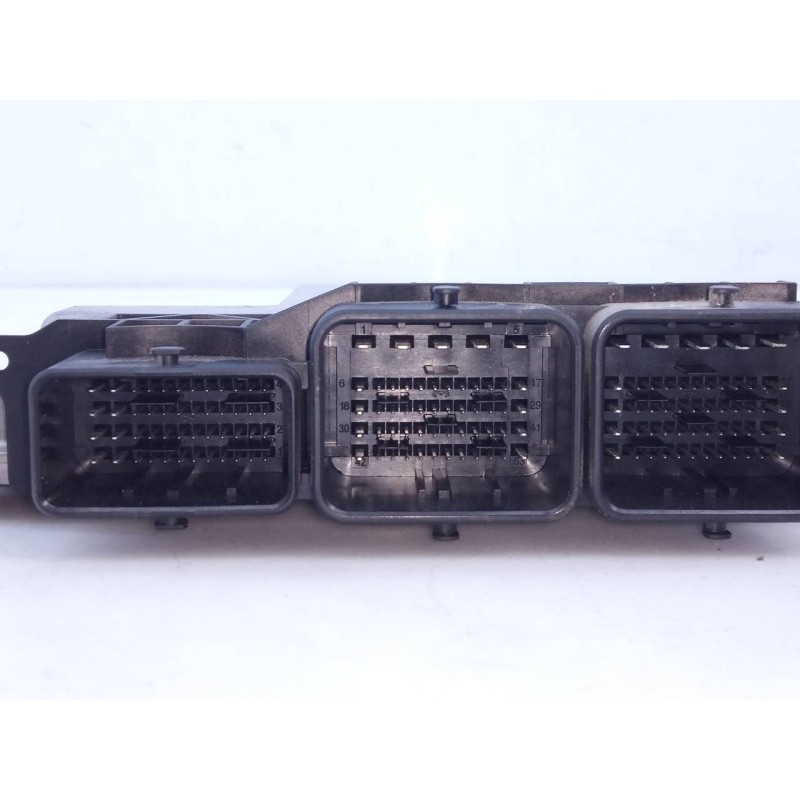 Recambio de centralita motor uce para peugeot 208 active referencia OEM IAM 9807885980  E3-B2-30-3