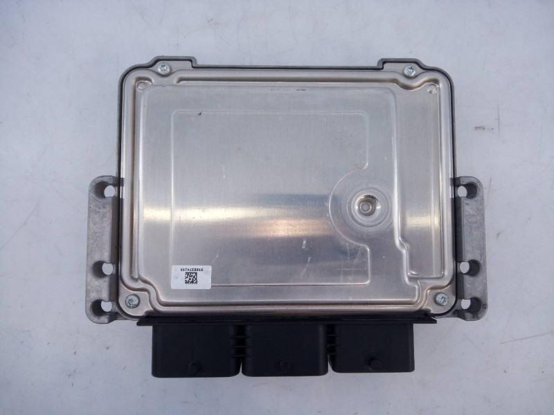 Recambio de centralita motor uce para peugeot 208 active referencia OEM IAM 9807885980  E3-B2-30-3