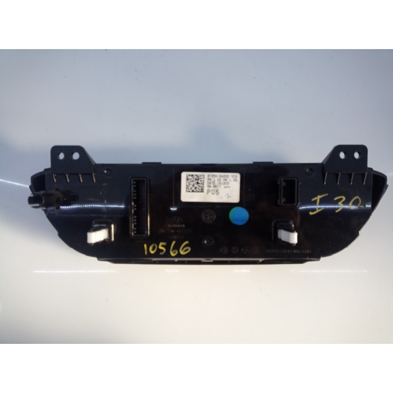 Recambio de mando climatizador para hyundai i30 (pd) essence referencia OEM IAM 97250G4200  E3-A3-43-1