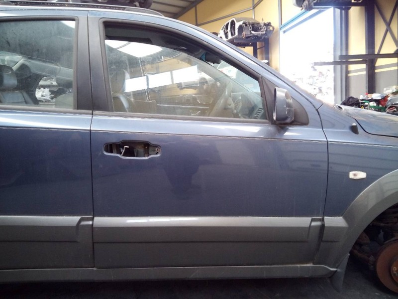 Recambio de puerta delantera derecha para kia sorento 2.5 crdi ex referencia OEM IAM   