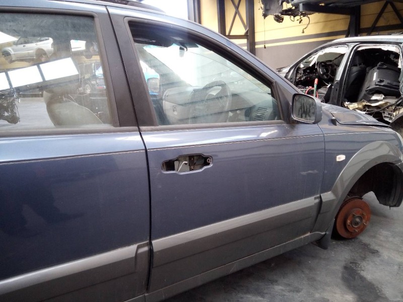 Recambio de puerta delantera derecha para kia sorento 2.5 crdi ex referencia OEM IAM   