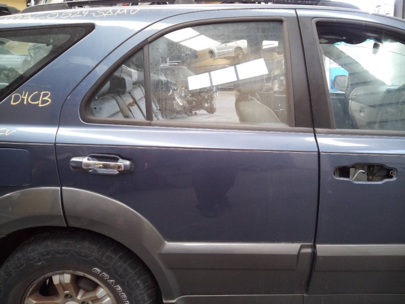 Recambio de puerta trasera derecha para kia sorento 2.5 crdi ex referencia OEM IAM   