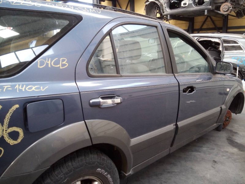 Recambio de puerta trasera derecha para kia sorento 2.5 crdi ex referencia OEM IAM   