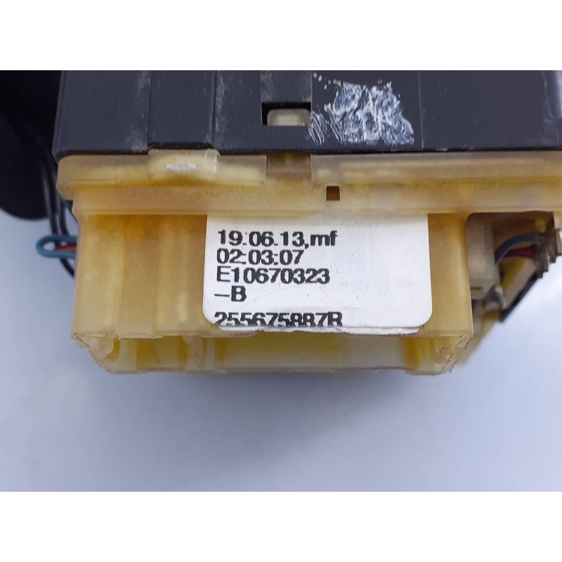 Recambio de mando limpia para renault captur dynamique referencia OEM IAM 255675887R  E2-A1-2-3