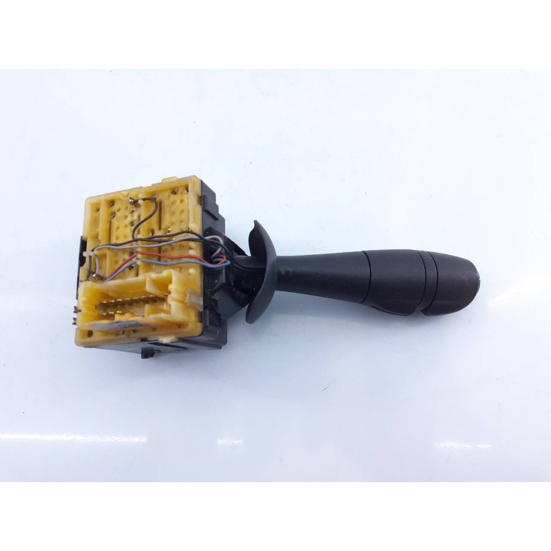Recambio de mando limpia para renault captur dynamique referencia OEM IAM 255675887R  E2-A1-2-3
