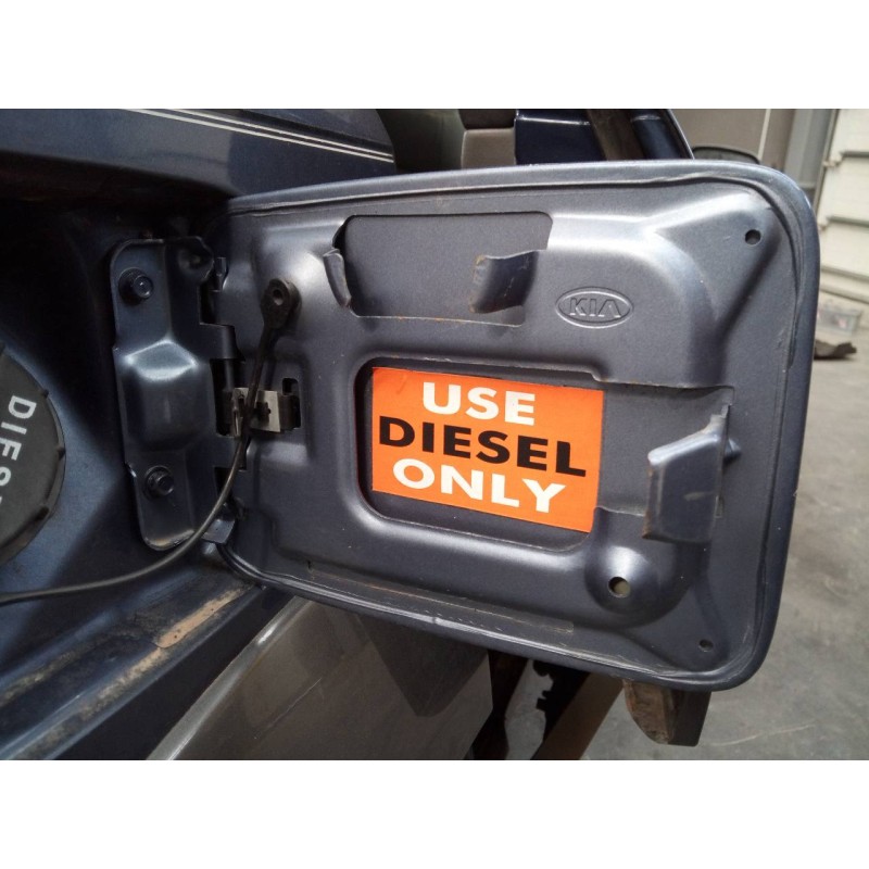 Recambio de tapa exterior combustible para kia sorento 2.5 crdi ex referencia OEM IAM   