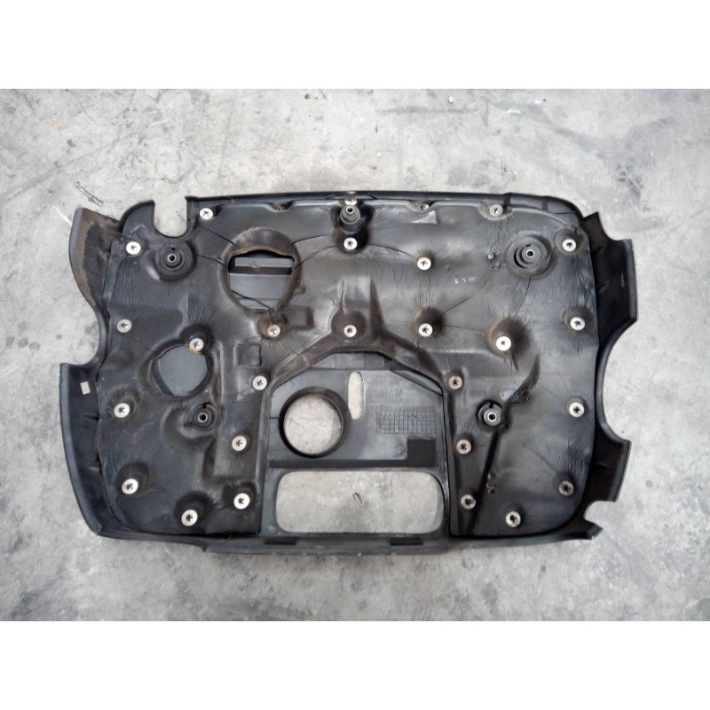Recambio de tapa motor para kia sorento 2.5 crdi ex referencia OEM IAM   