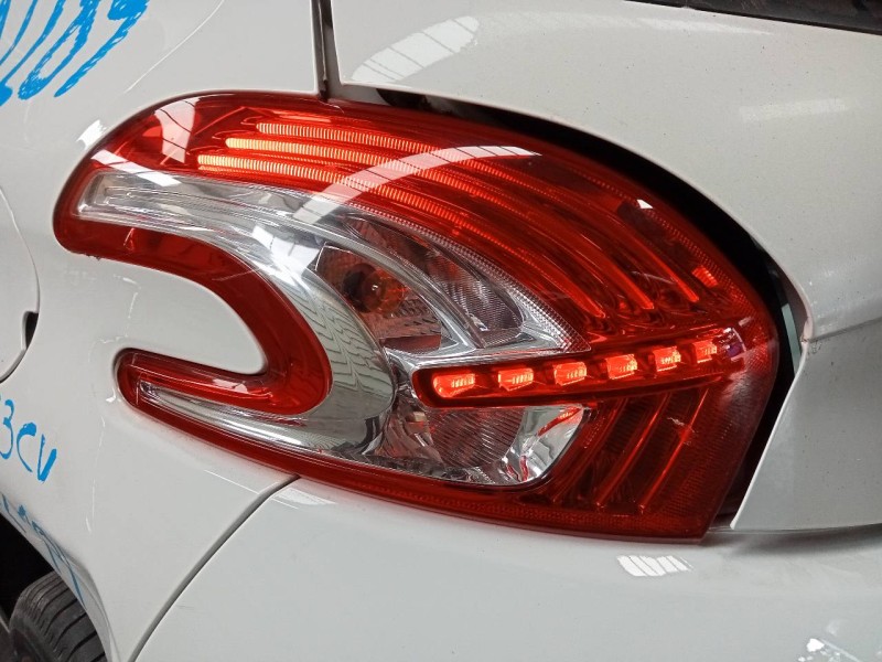 Recambio de piloto trasero izquierdo para peugeot 208 active referencia OEM IAM 9672628280  E1-A4-27-1