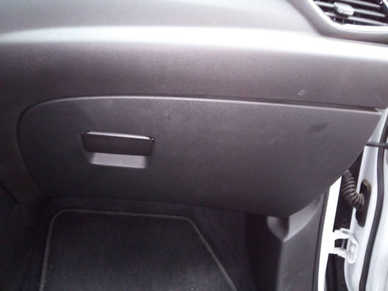 Recambio de guantera para opel grandland x selective referencia OEM IAM   