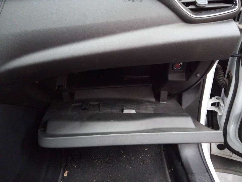 Recambio de guantera para opel grandland x selective referencia OEM IAM   