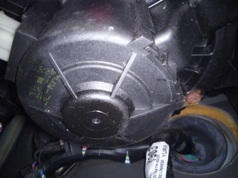 Recambio de ventilador calefaccion para kia sorento 2.5 crdi ex referencia OEM IAM F00S330025  