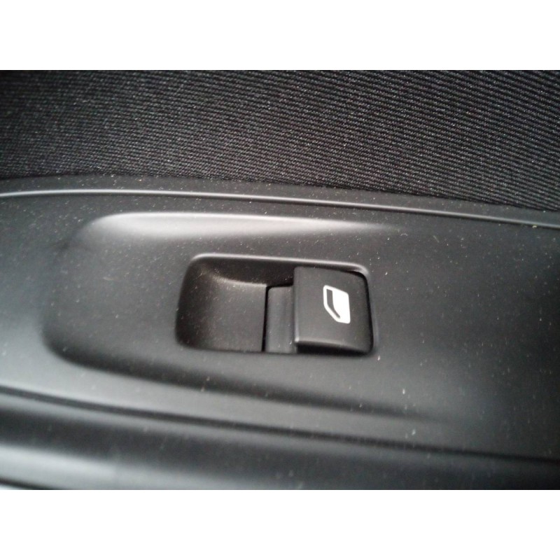 Recambio de mando elevalunas trasero derecho para opel grandland x selective referencia OEM IAM   