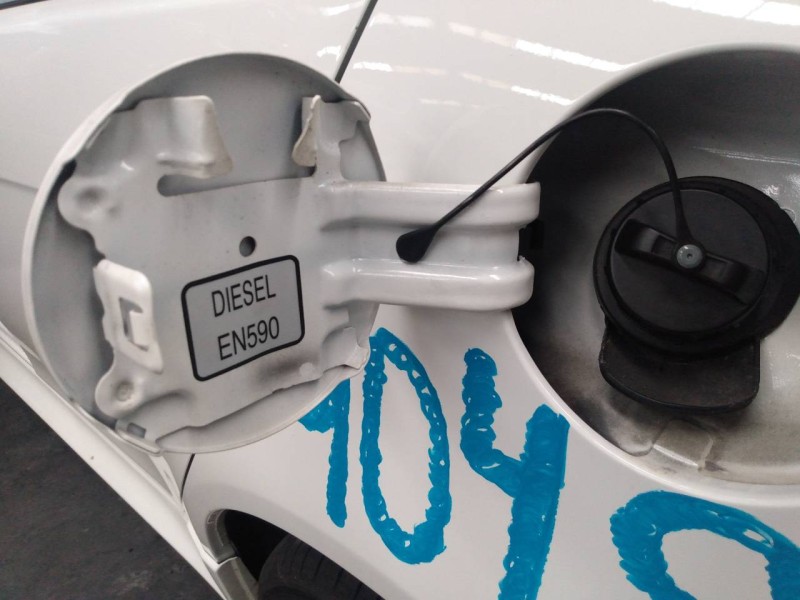 Recambio de tapa exterior combustible para mitsubishi lancer sportback (cx) motion referencia OEM IAM   