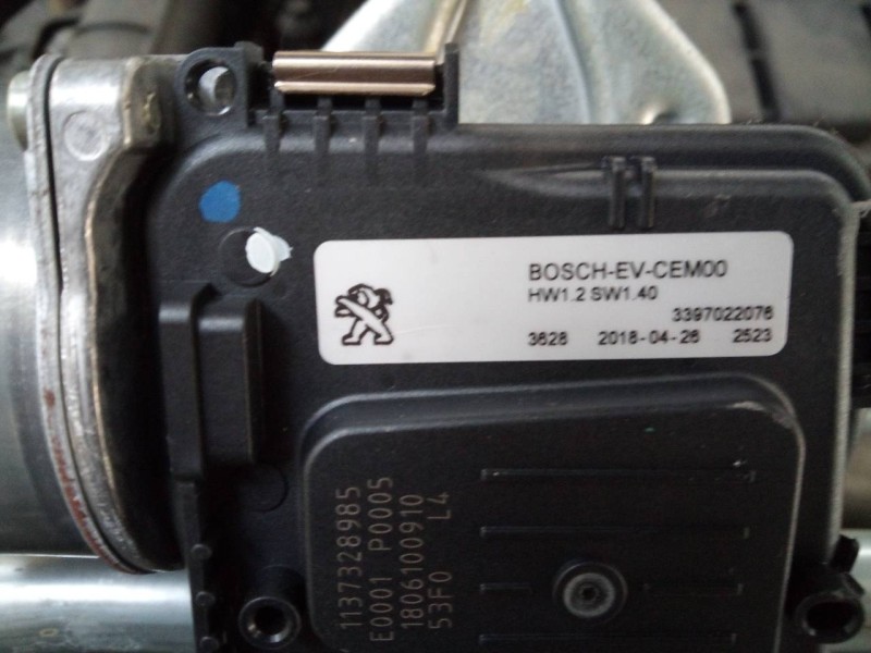 Recambio de motor limpia delantero para opel grandland x selective referencia OEM IAM 1397225003 3397022076 