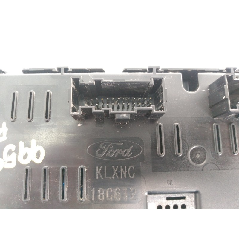 Recambio de mando climatizador para ford puma hybrid st-line referencia OEM IAM MN1T18C612AB KLXNC18C612 E3-B3-40-3