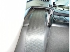 CINTURON SEGURIDAD TRASERO DERECHO 