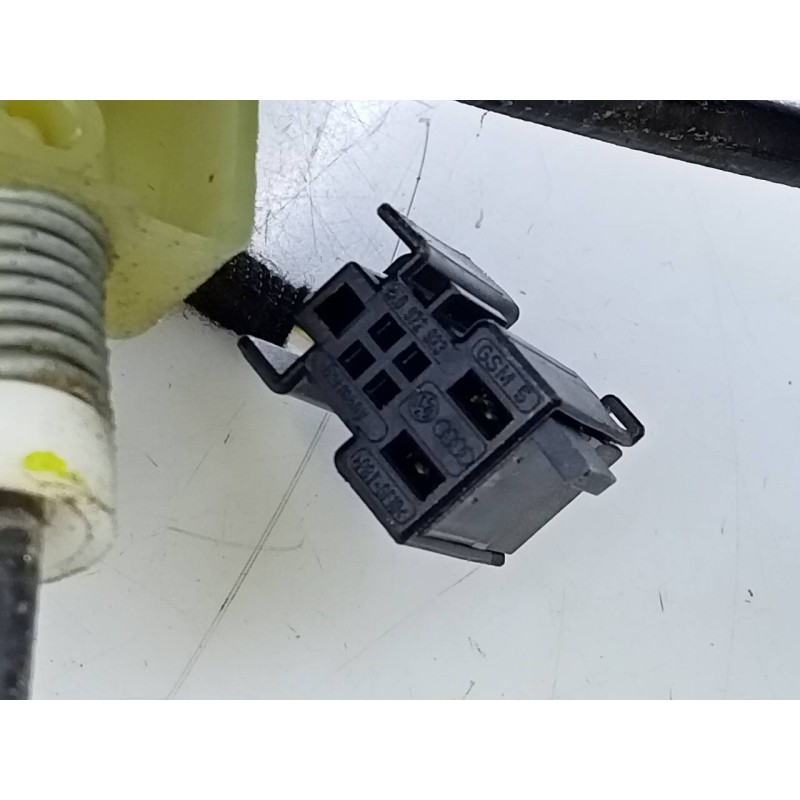 Recambio de elevalunas delantero izquierdo para audi a6 berlina (4f2) 2.0 tdi referencia OEM IAM 8K0959801A  E1-B6-56-1