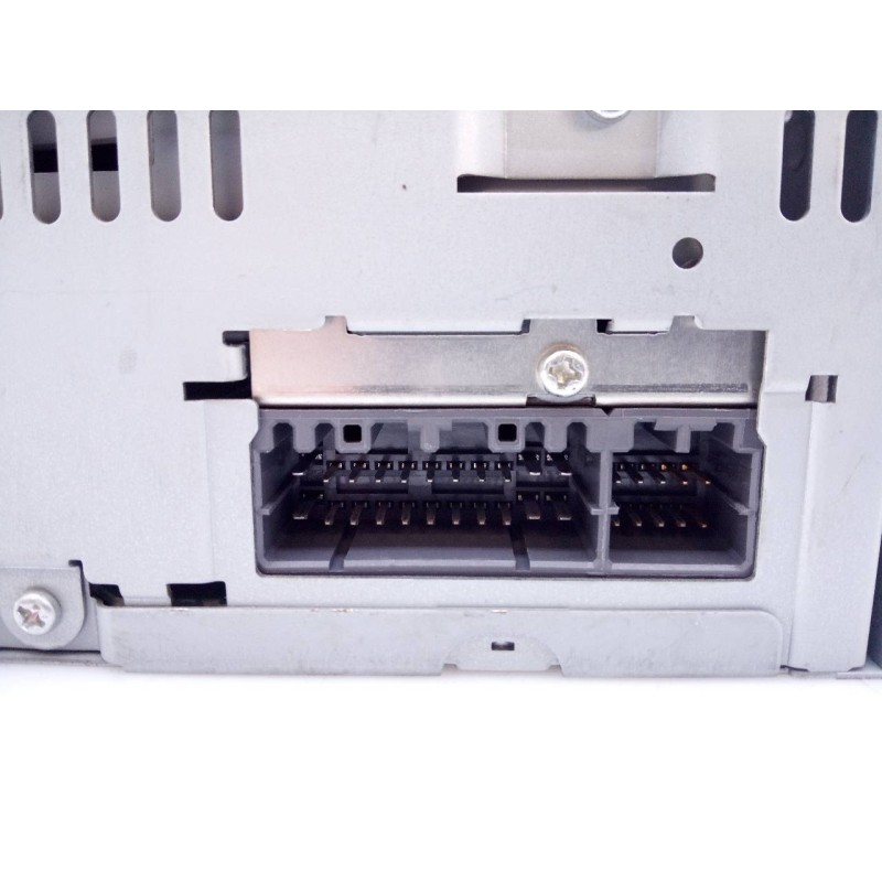 Recambio de sistema audio / radio cd para chrysler 300 c touring 3.0 crd referencia OEM IAM P05064363AB  E3-B6-35-2