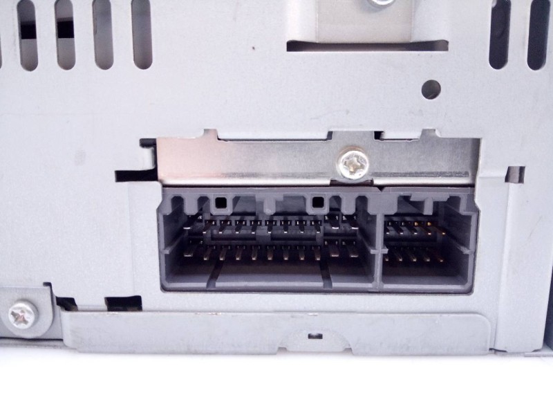 Recambio de sistema audio / radio cd para chrysler 300 c touring 3.0 crd referencia OEM IAM P05064363AB  E3-B6-35-2