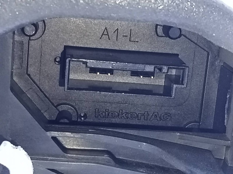 Recambio de cerradura puerta delantera izquierda para bmw x3 (f25) sdrive 18d referencia OEM IAM 7318409  E1-A3-52-1