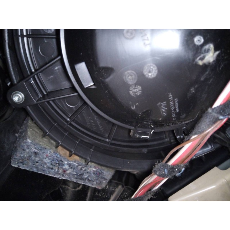 Recambio de ventilador calefaccion para bmw serie 3 lim. (f30) 320d xdrive referencia OEM IAM T1014417J  
