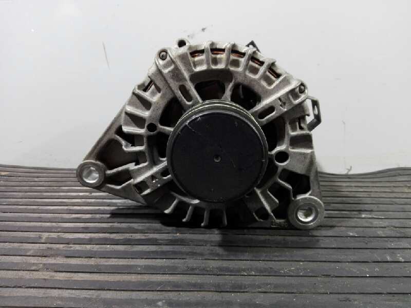 Recambio de alternador para hyundai i40 premium referencia OEM IAM 373002A800  P3-A4-4-2