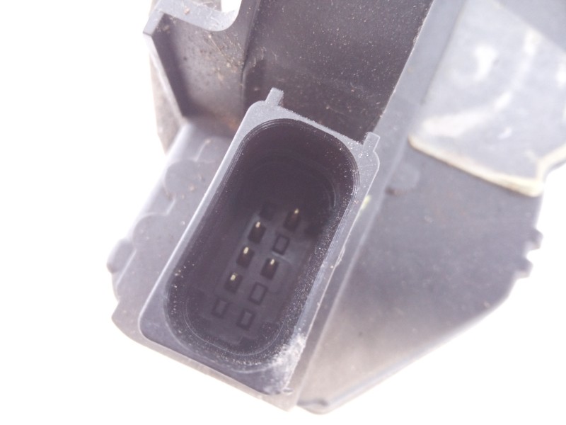 Recambio de cerradura puerta trasera derecha para opel insignia berlina excellence referencia OEM IAM   E2-B6-50-2