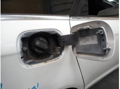 Recambio de tapa exterior combustible para audi a6 berlina (4f2) 2.0 tdi referencia OEM IAM    2