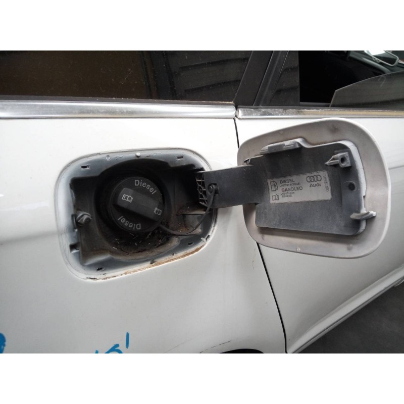 Recambio de tapa exterior combustible para audi a6 berlina (4f2) 2.0 tdi referencia OEM IAM   