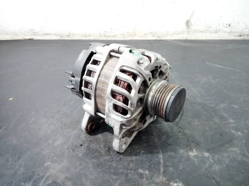 Recambio de alternador para renault clio iv dynamique referencia OEM IAM 231008918R  P3-B5-28-3
