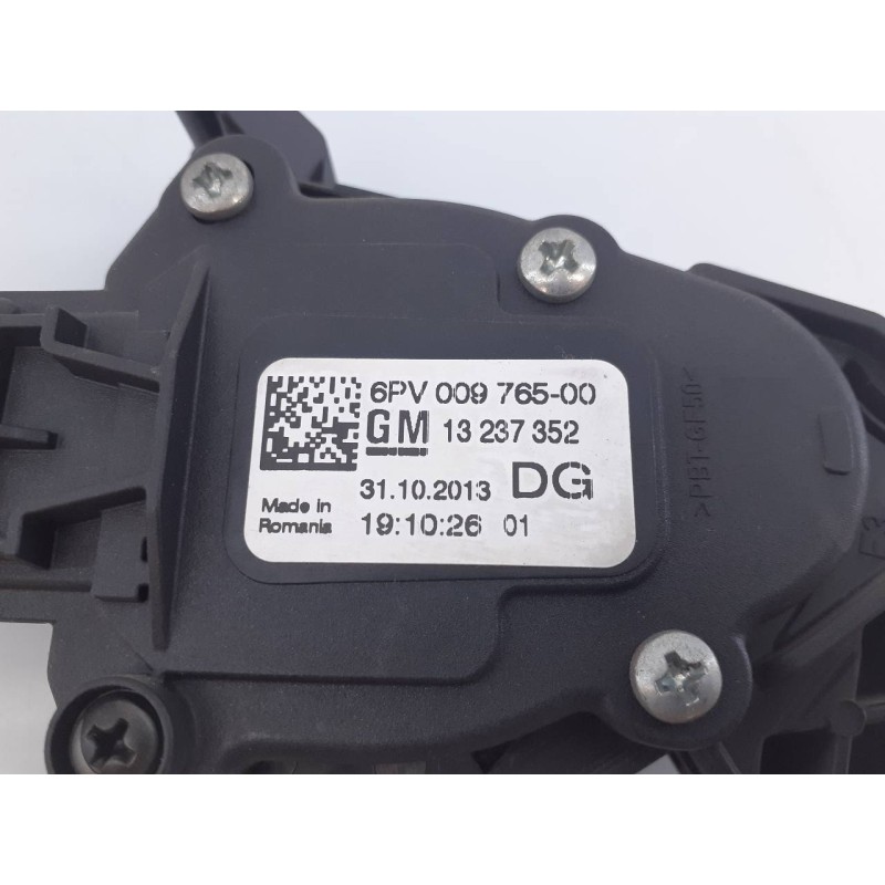 Recambio de pedal acelerador para opel insignia berlina excellence referencia OEM IAM 13237352  E3-A5-4-1